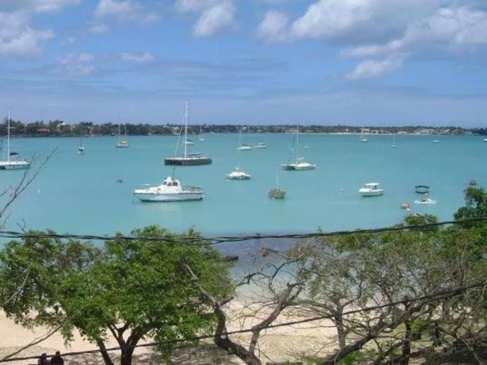 Beachfront Penthouse With Panoramic Ocean View Grand Baie Exterior foto